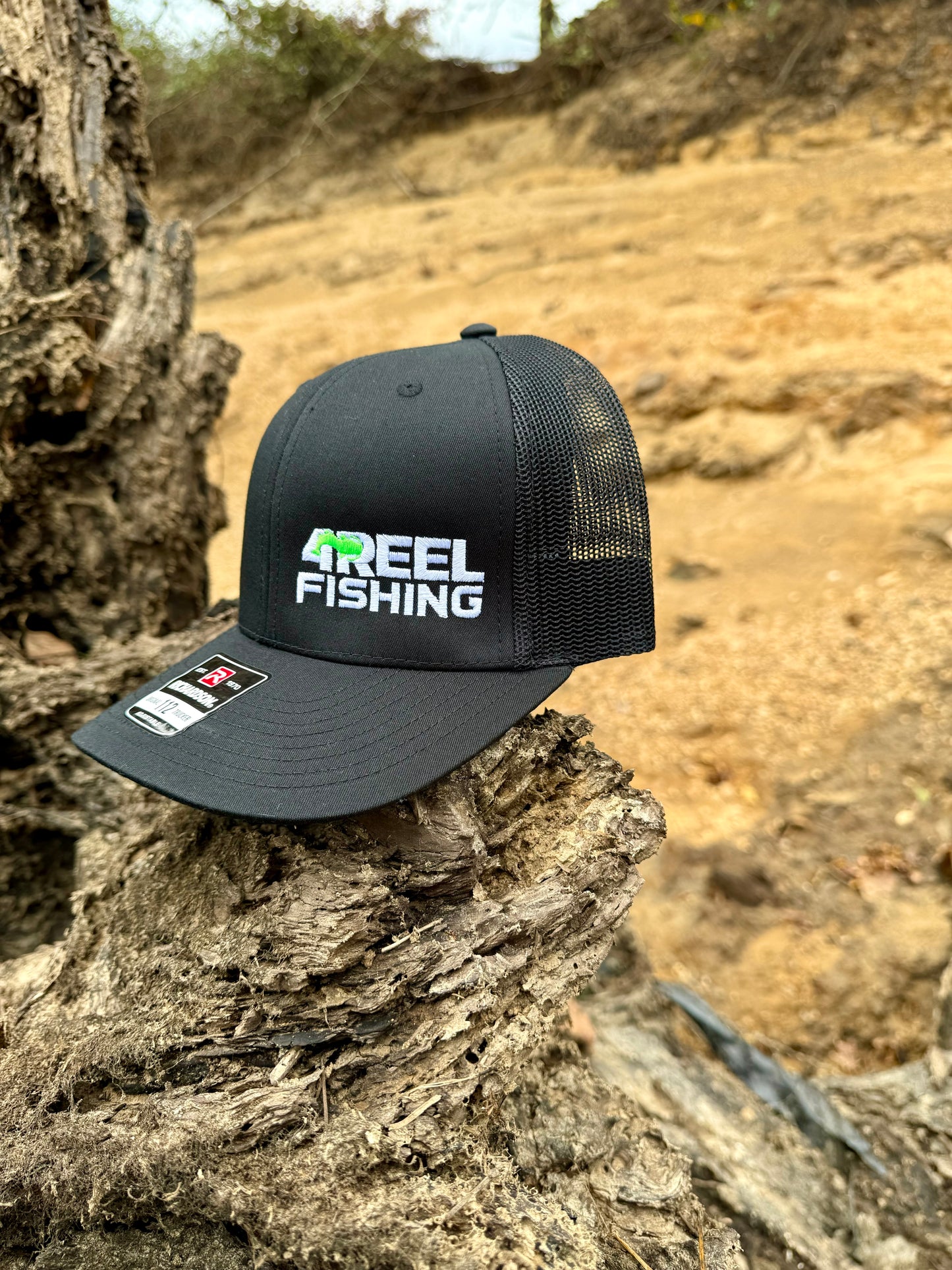 4REEL Black & Black Mesh Snapback