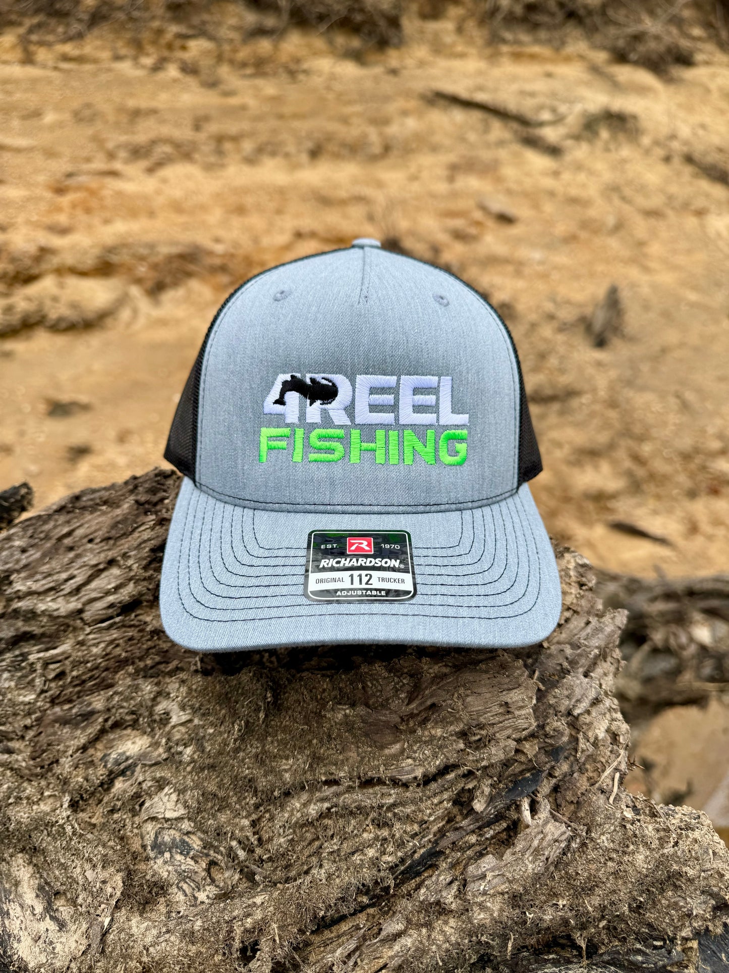 4REEL Heather Gray & Black Mesh Snapback